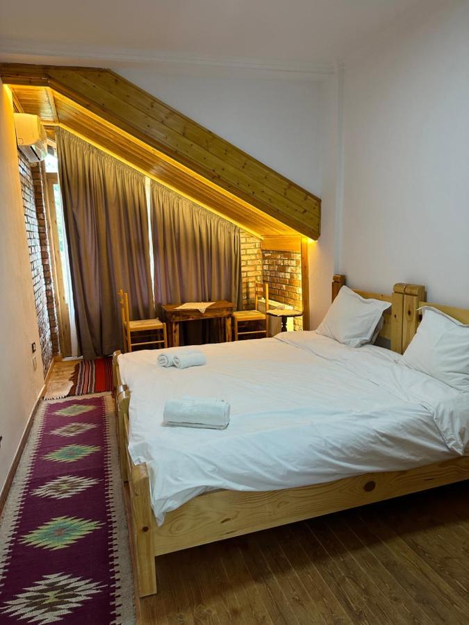 Alpeta Agrotourism & Winery - Roshnik , Berat Hotel Kültér fotó