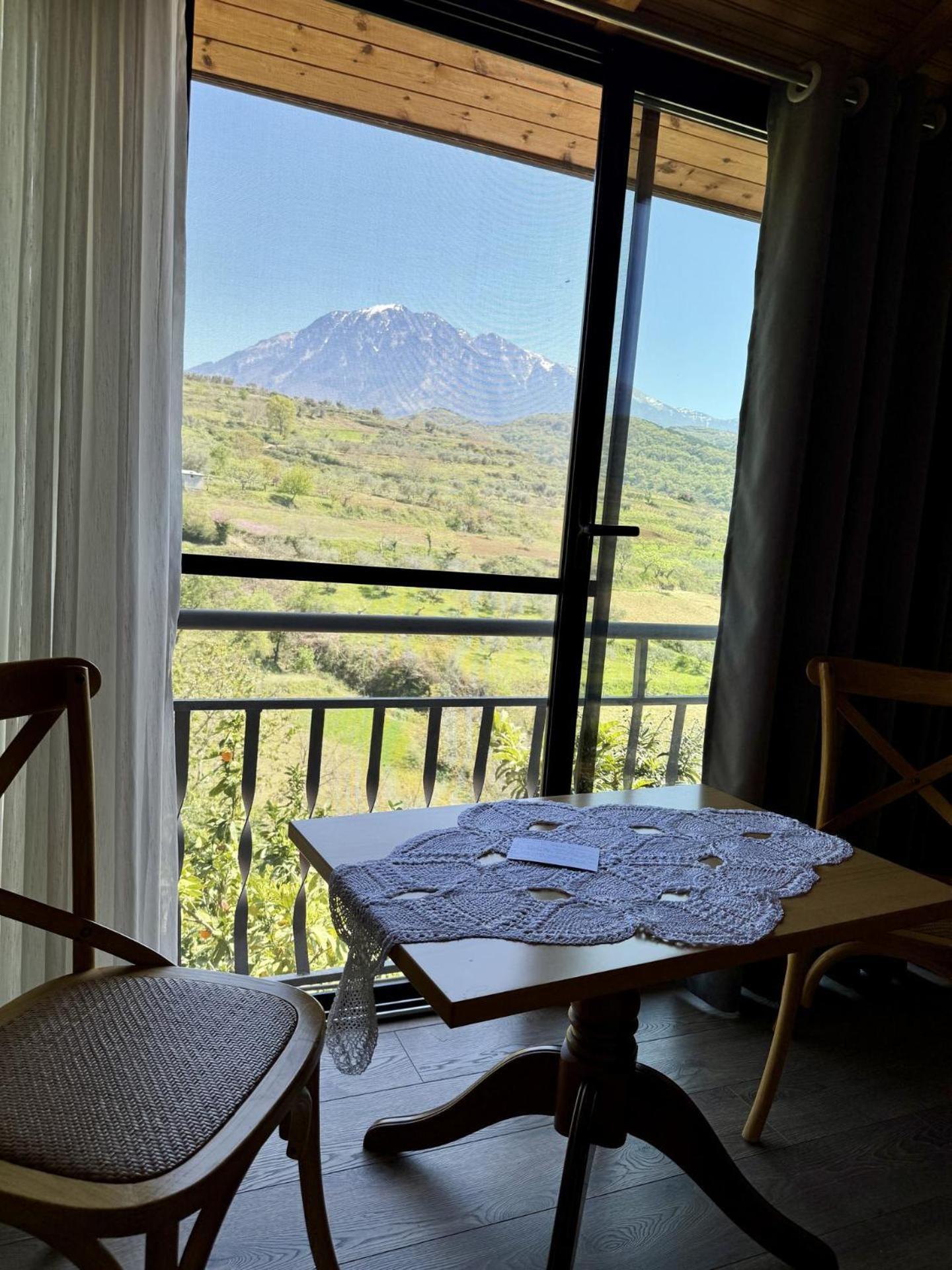 Alpeta Agrotourism & Winery - Roshnik , Berat Hotel Kültér fotó