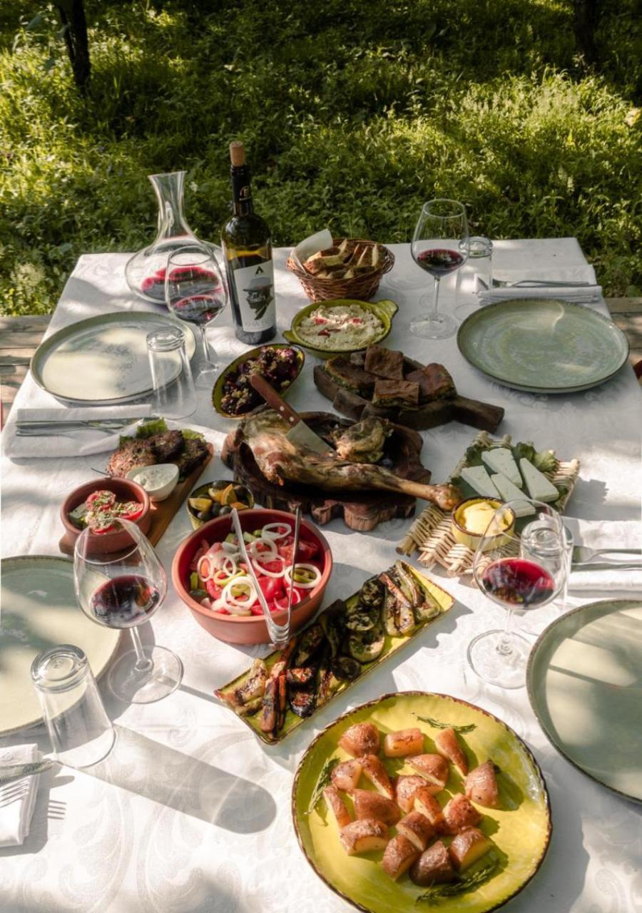 Alpeta Agrotourism & Winery - Roshnik , Berat Hotel Kültér fotó