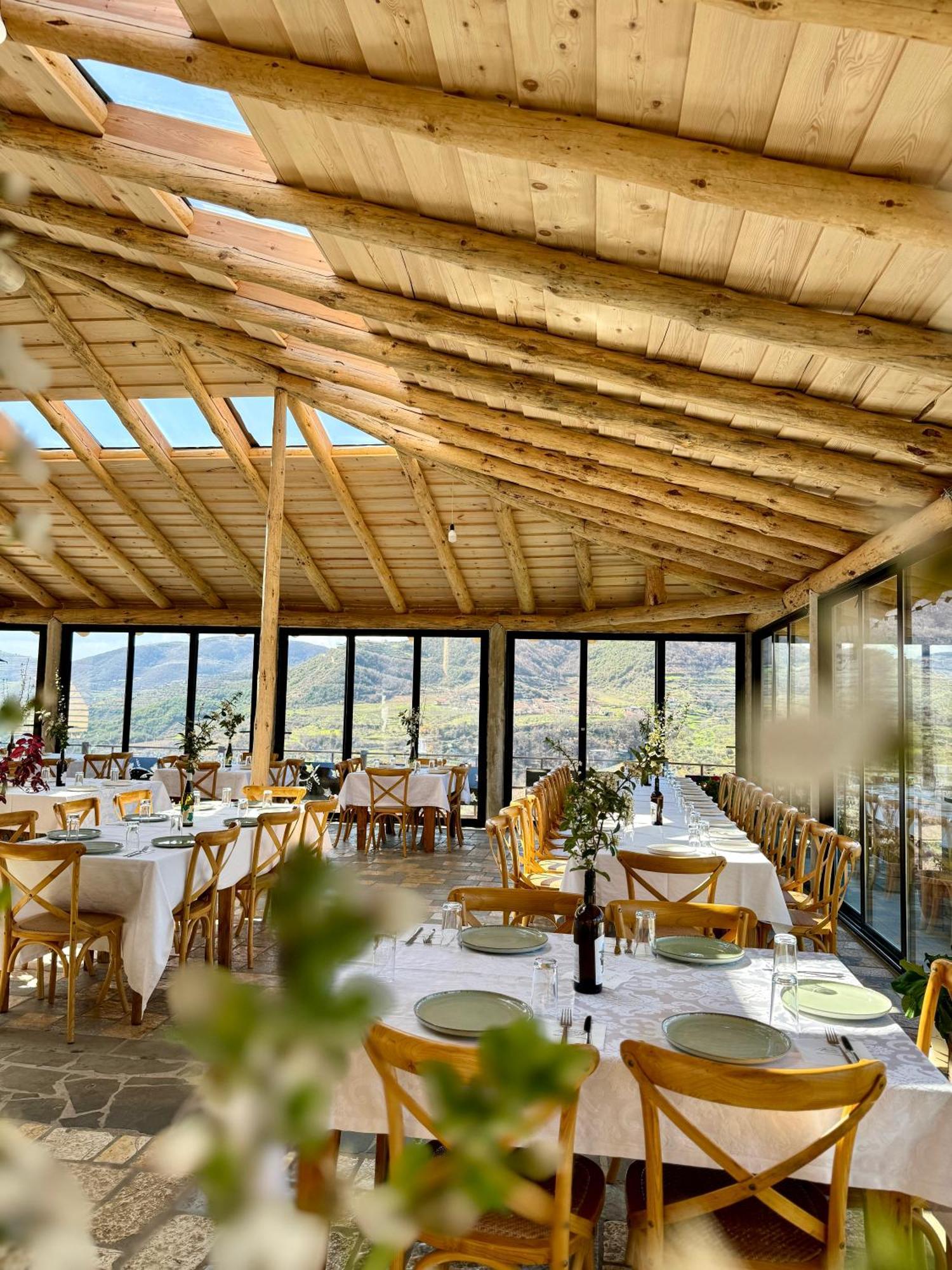 Alpeta Agrotourism & Winery - Roshnik , Berat Hotel Kültér fotó
